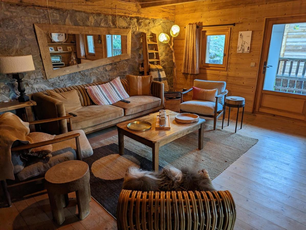Bas De Chalet Au Coeur Des Aravis, Entre Lac Et Montagne Saint-Jean-de-Sixt Exterior photo